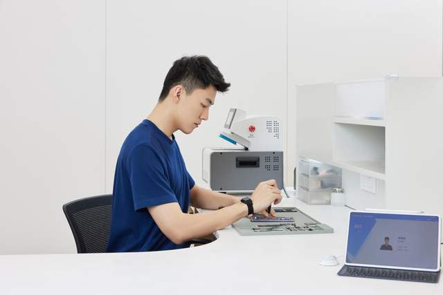 级用温暖服务守护每一位用户！k8凯发入口华为服务日全新升(图1)